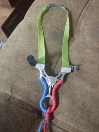 تیر و کمان دستی مدل لیزردار