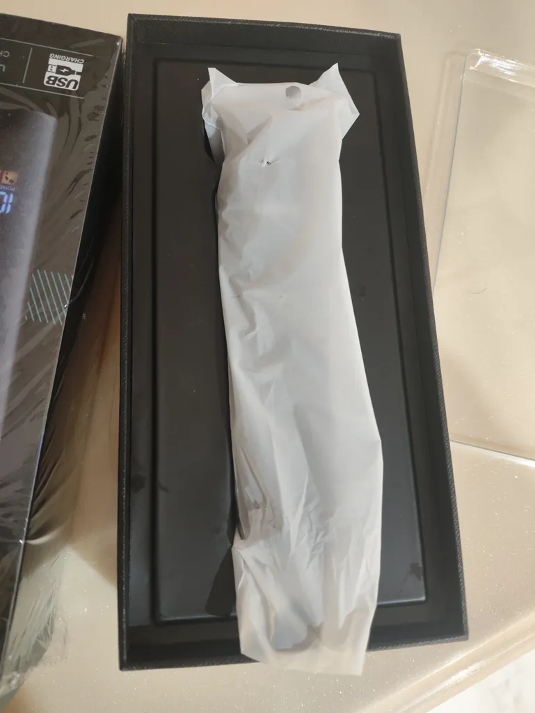 ماشین اصلاح موی سر و صورت وی جی ار مدل PROFESSIONAL V_00937 ماشین اصلاح موی سر و صورت وی جی ار مدل PROFESSIONAL V_00937