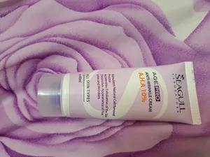 تجریه خرید کرم ضد چروک سی گل مدل A.H.A 10% حجم 40 میلی لیتر