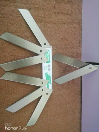 تیغ کاتر پروتک مدل AR-SK010 بسته 10 عددی