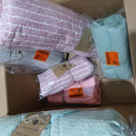 حوله استخری سوییت هوم مدل LUX02 سایز 70x140 سانتی متر