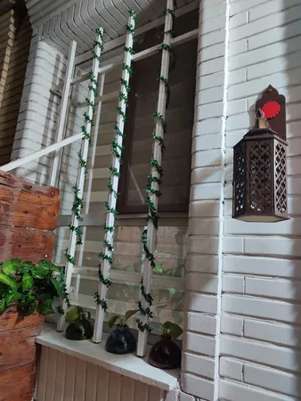 گل مصنوعی مدل ریسه برگ کد 398 طول 7/5 متر