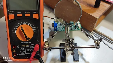 گیره مونتاژ مدل TE-805 به همراه ذره بین