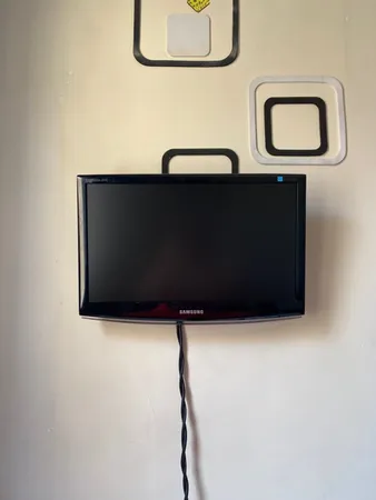 پایه دیواری مانیتور ال سی دی آرم مدل LW-35