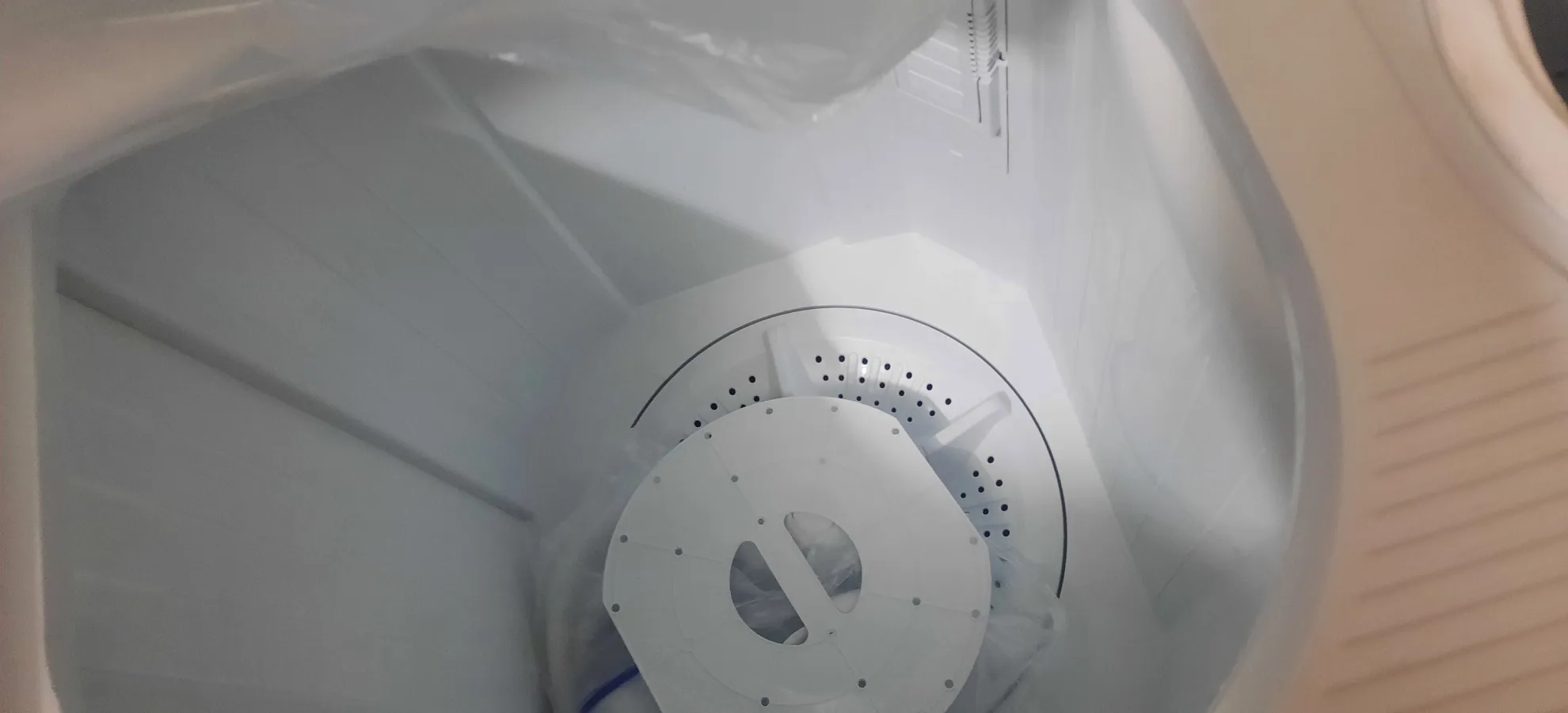 ماشین لباسشویی 15 کیلوگرم نیمه-اتوماتیک فریدولین مدل SWT150