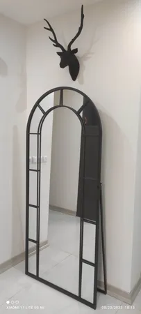 آینه مدل قدی فلزی طرح تاج پایه دار F-180