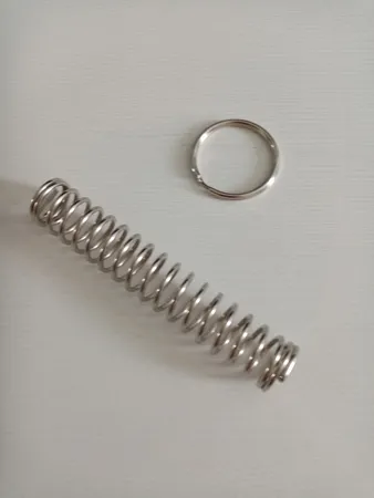 ابزار شعبده بازی دنیای سرگرمی های کمیاب طرح حلقه و فنر جادویی مدل DSK1940