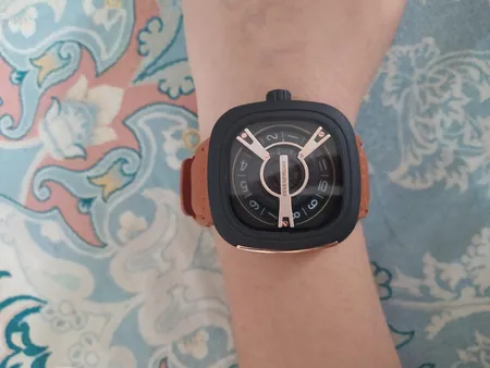 ساعت مچی عقربه‌ای مردانه مدل 010