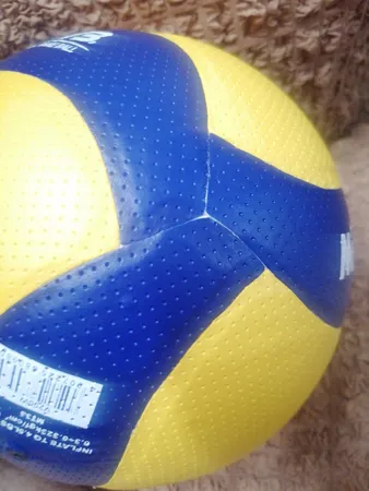 توپ والیبال مدل V200W