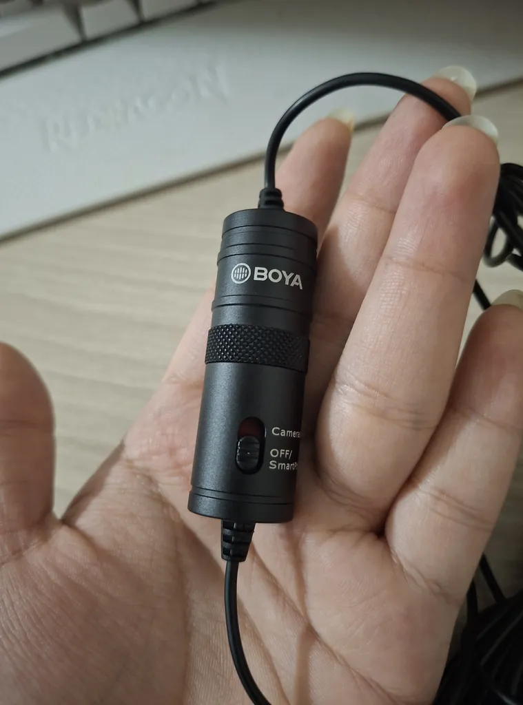 میکروفن با سیم یقه ای بویا مدل 2025 BY-M1 با درگاه اتصال جک 3.5 میلی متری