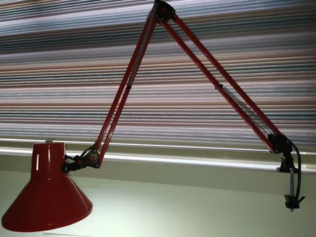 چراغ مطالعه مدل EN-101 همراه با لامپ ال ای دی 6 وات سهند E27