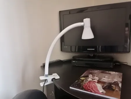 چراغ مطالعه صنایع‌ کریم‌ زاده مدل گیره ای کد CL-115