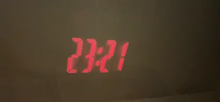 ساعت رومیزی دیجیتال پروژکتوردار مدل 3618LP