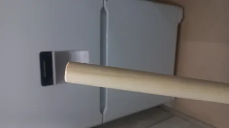 پایه رول دستمال کاغذی آرونی چوب طرح روستیک مدل SHOKA