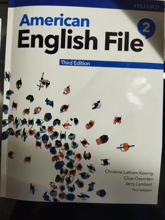 کتاب American English File 2 Third Edition اثر جمعی از نویسندگان انتشارات الوند پویان