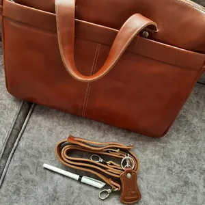 تجریه خرید کیف اداری چرم بارز کد DL63