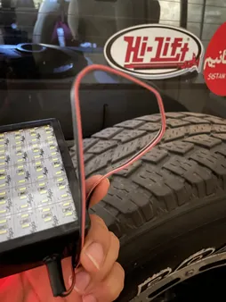 چراغ سیار خودرو کد 4MOIN