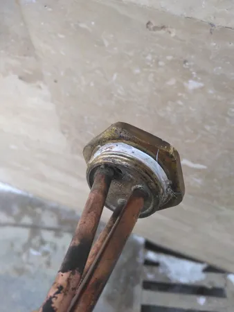 المنت آبگرمکن برقی دما اتحاد مدل A2000W