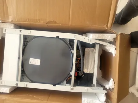 پکیج شوفاژ دیواری بوتان مدل Perla Pro 28 RSi