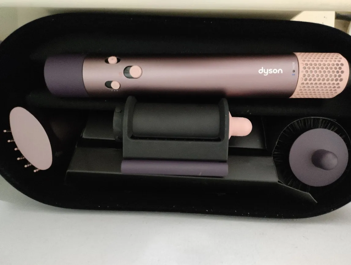 سشوار برس دار حالت دهنده دایسون مدل Airwrap id HS08