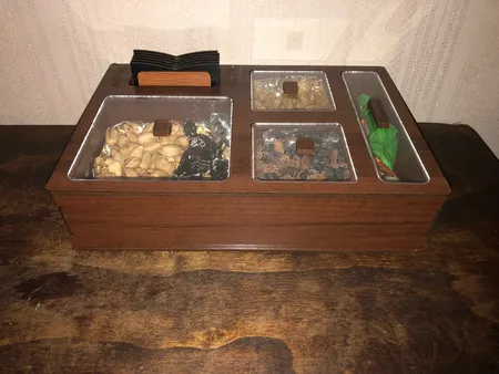 جعبه رومیزی تی بگ و تنقلات و زیرلیوانی مدل DR_BEST