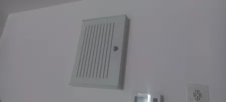 شلف دیواری مدل پوشاننده جعبه فیوز