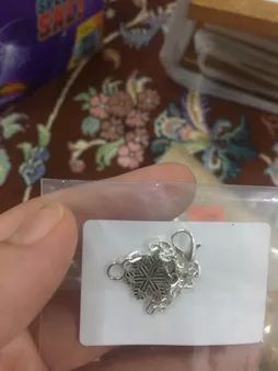 آویز ساعت زنانه طرح دانه برف