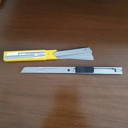 تیغ کاتر دلی مدل DL2012 کد 78932 بسته 10 عددی