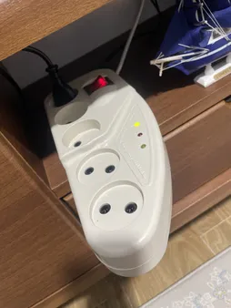 محافظ ولتاژ برق تکسان مدل TS-110