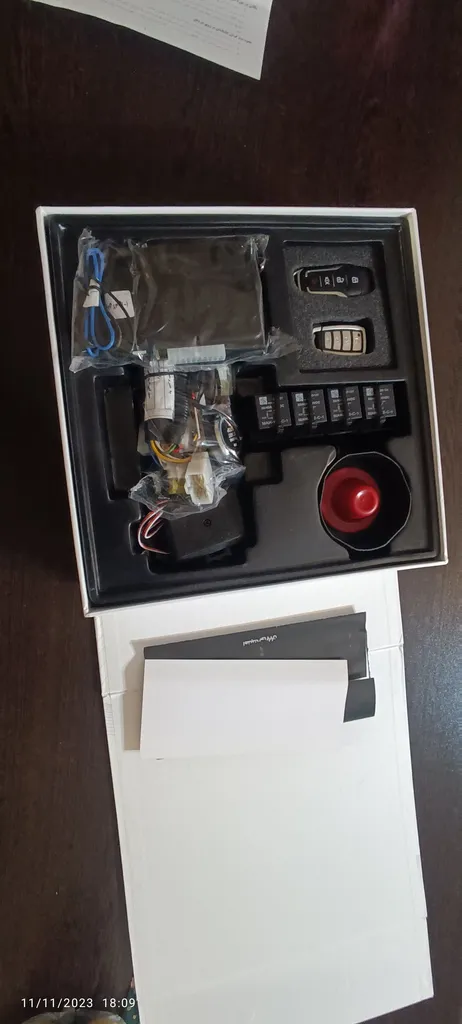 کیلس استارتر و دزدگیر خودرو پلیسینگ مدل pk  6000