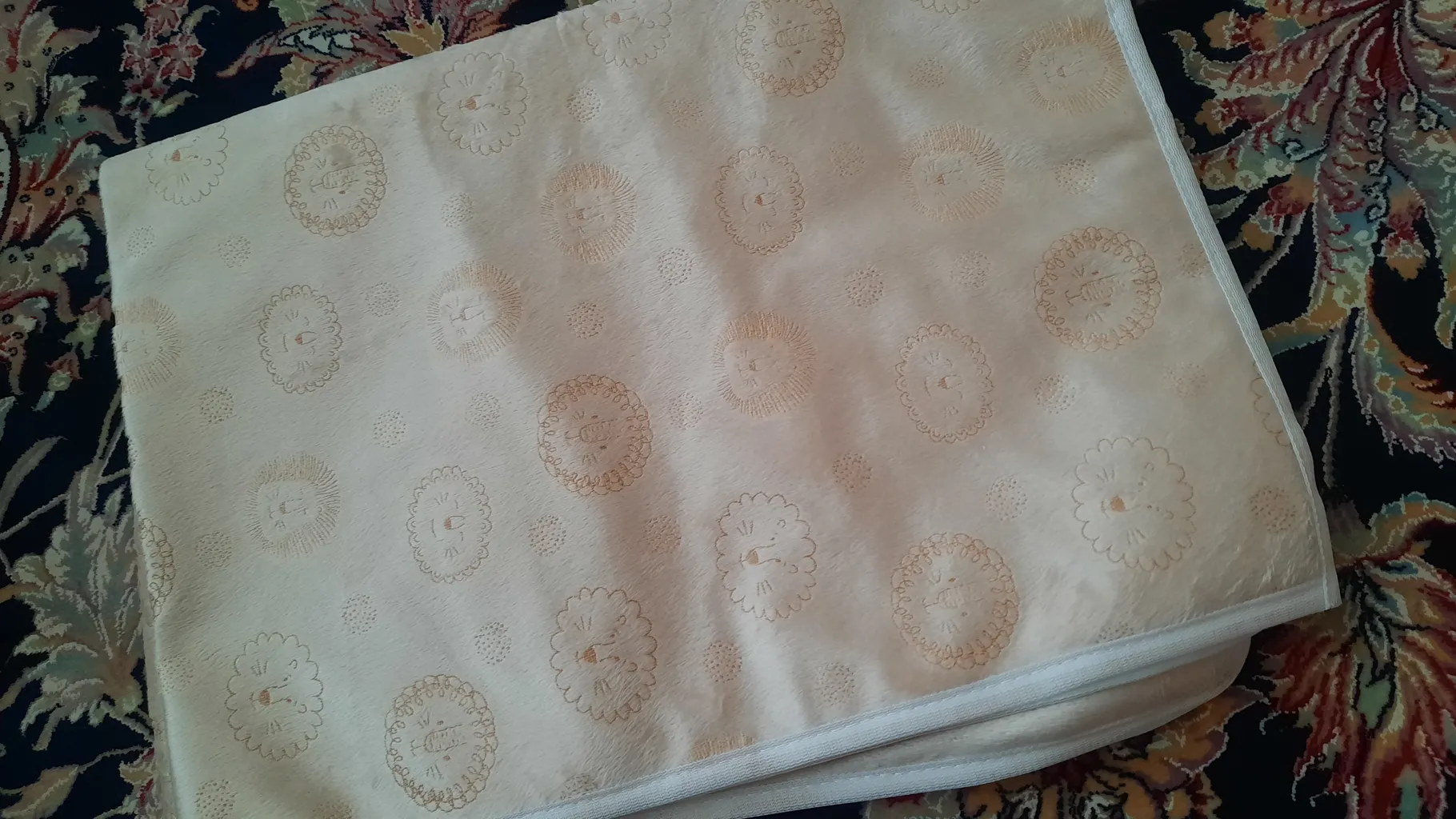 زیرانداز تعویض نوزاد مدل مارال