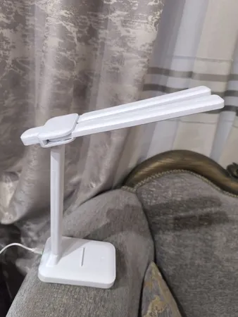 چراغ مطالعه مدل HG-699A