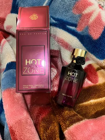 ادوپرفیوم زنانه فراگرنس ورد مدل HOt Zone حجم 100 میلی لیتر
