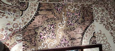 فرش ماشینی ساوین طرح سایه زمینه گردویی