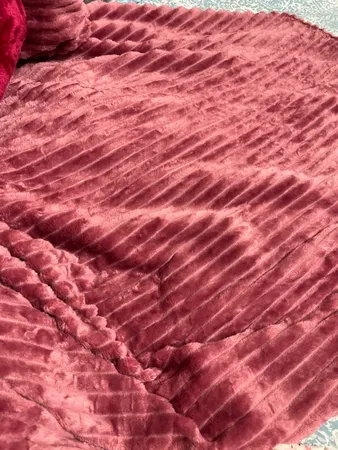 پتو مسافرتی مدل پلیسه کد 03 سایز 220×150 سانتی متر