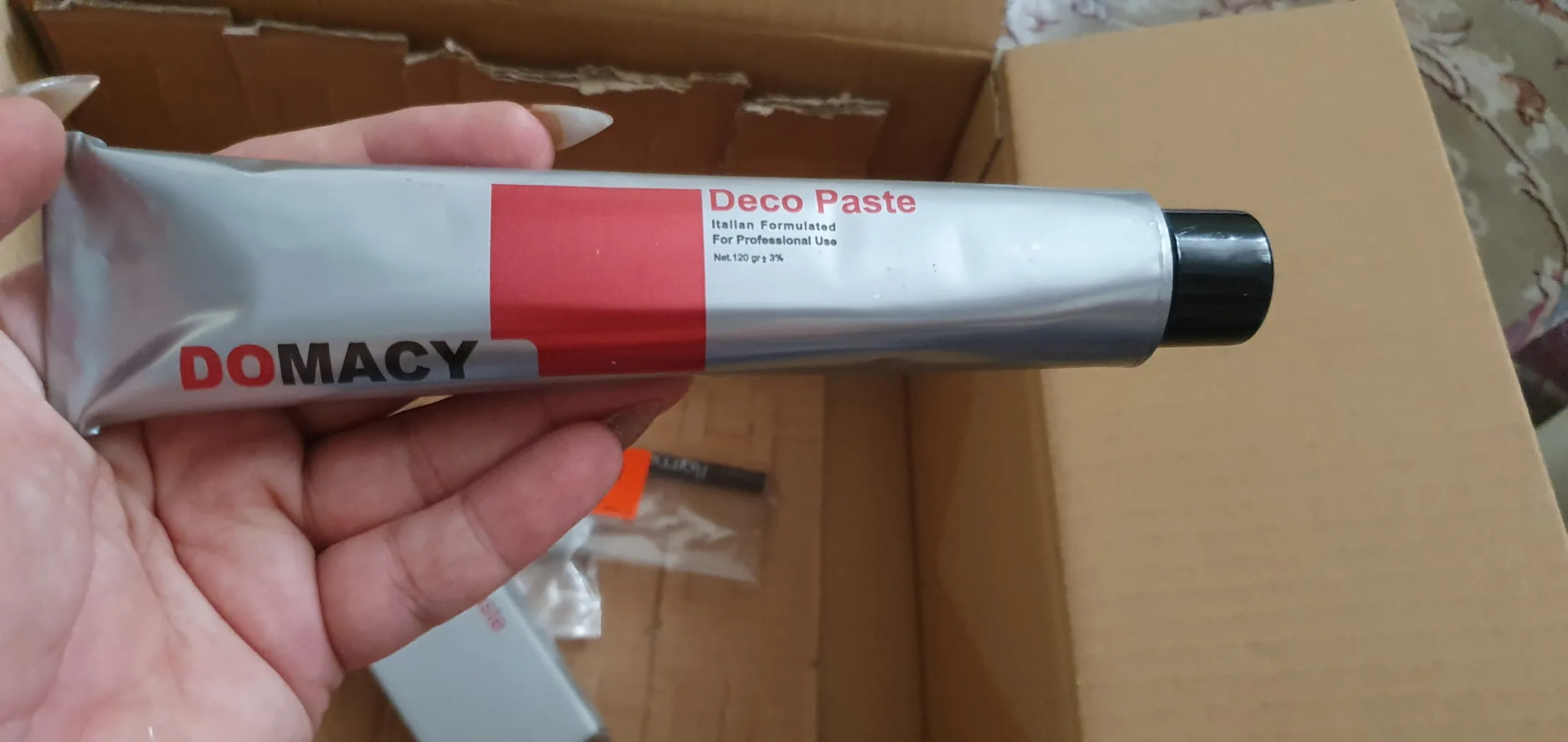 کرم بی رنگ کننده دوماسی مدل جوجوبا مقدار 120 گرم