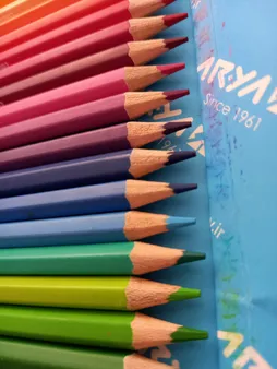 مداد رنگی 2+24 رنگ آریا مدل 3017