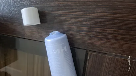 کرم ژل آبرسان بردون مدل CG مناسب پوست های خشک و معمولی حجم 50 میلی لیتر