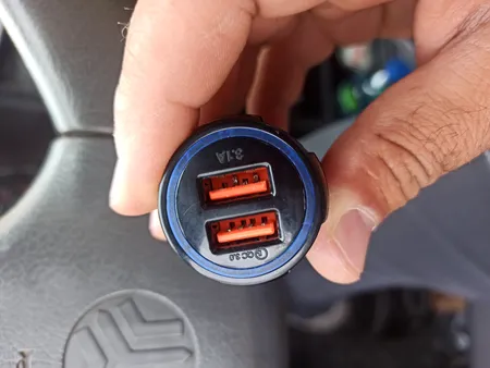 شارژر فندکی 35 وات مدل QC 3