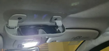 نگهدارنده عینک خودرو کد NE01