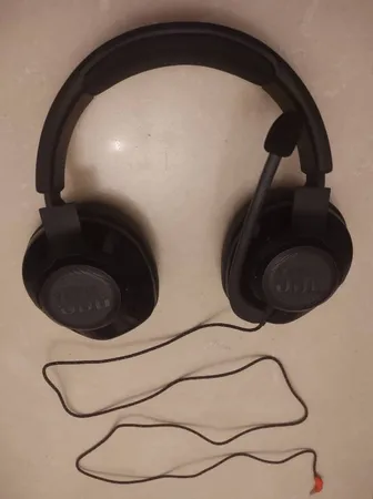 هدفون مخصوص بازی جی بی ال مدل Quantum 200