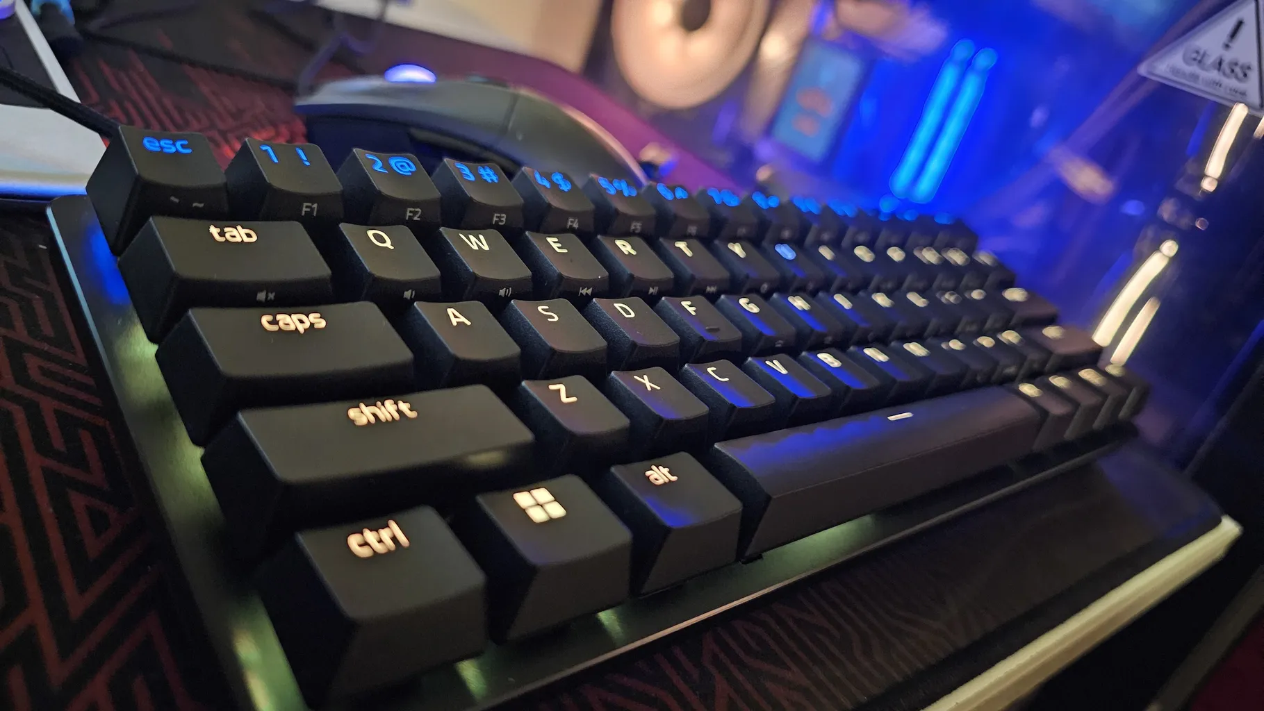 کیبورد مخصوص بازی ریزر مدل Huntsman Mini - Analog Optical Switches