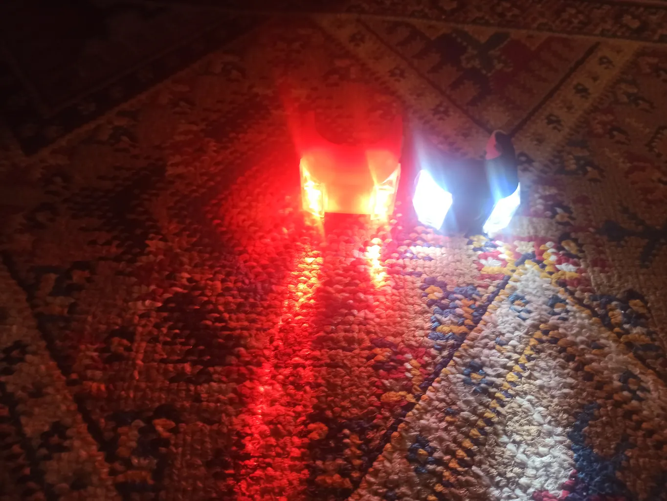 چراغ جلوی دوچرخه مدل hl009 بسته 2 عددی