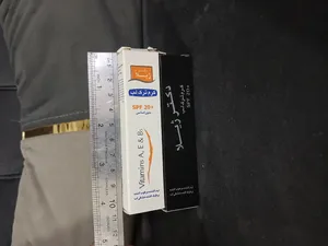 تجریه خرید بالم لب دکتر ژیلا مدل W01 حجم 12 میلی لیتر به همراه بالم لب مدل B01 حجم 12 میلی لیتر