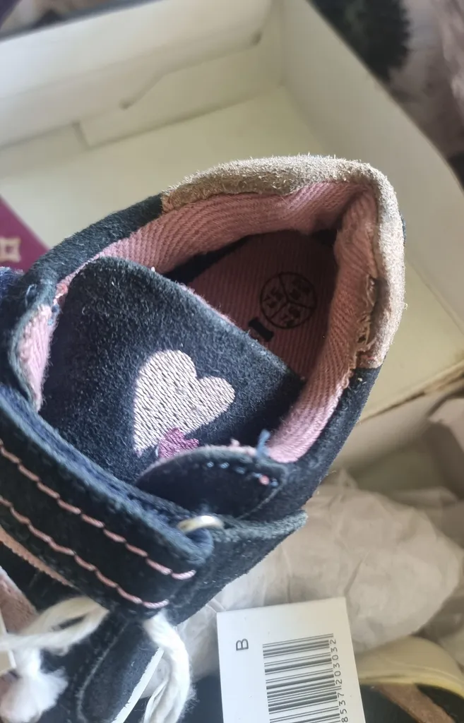 کفش راحتی دخترانه لوپیلو مدل 2023