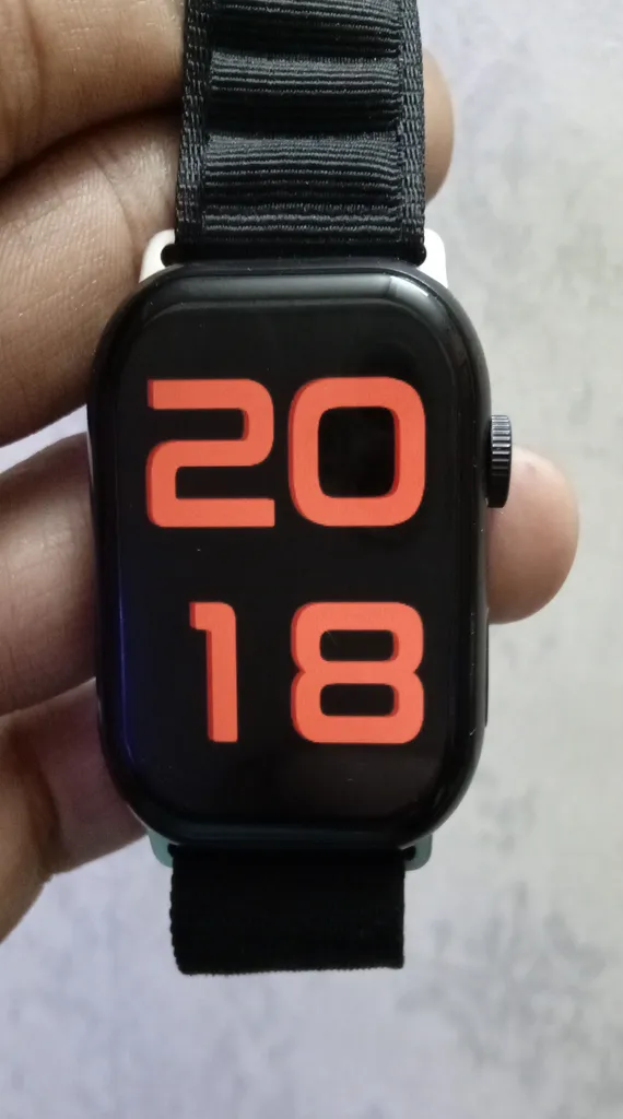 ساعت هوشمند 45 میلی‌متری کیوکویر مدل KW25 MAX series 10 با بند سیلیکونی