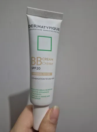 کرم پودر BB درماتیپیک دارای spf 20 رنگ بژ طبیعی حجم 30 میلی لیتر