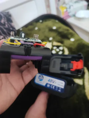 پنکه شارژی رومیزی باس مدل LIFE-STYLE