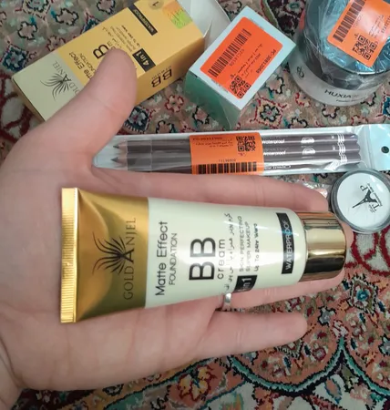 کرم پودر BB گلد انجل شماره  01 حجم 60 میلی لیتر