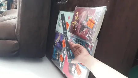 کتاب مغازه جادویی اثر دکتر جیمز.آر.دوتی انتشارات آیین محمود